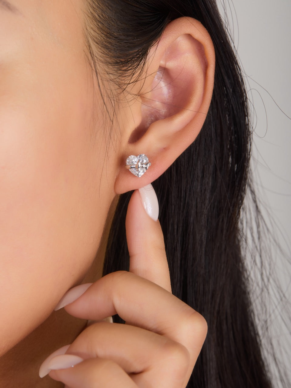Heart-Cut Ribbon Stud Earrings