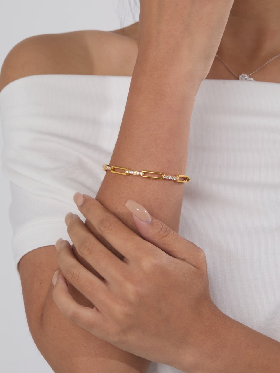 Golden Alternating Paperclip Bracelet