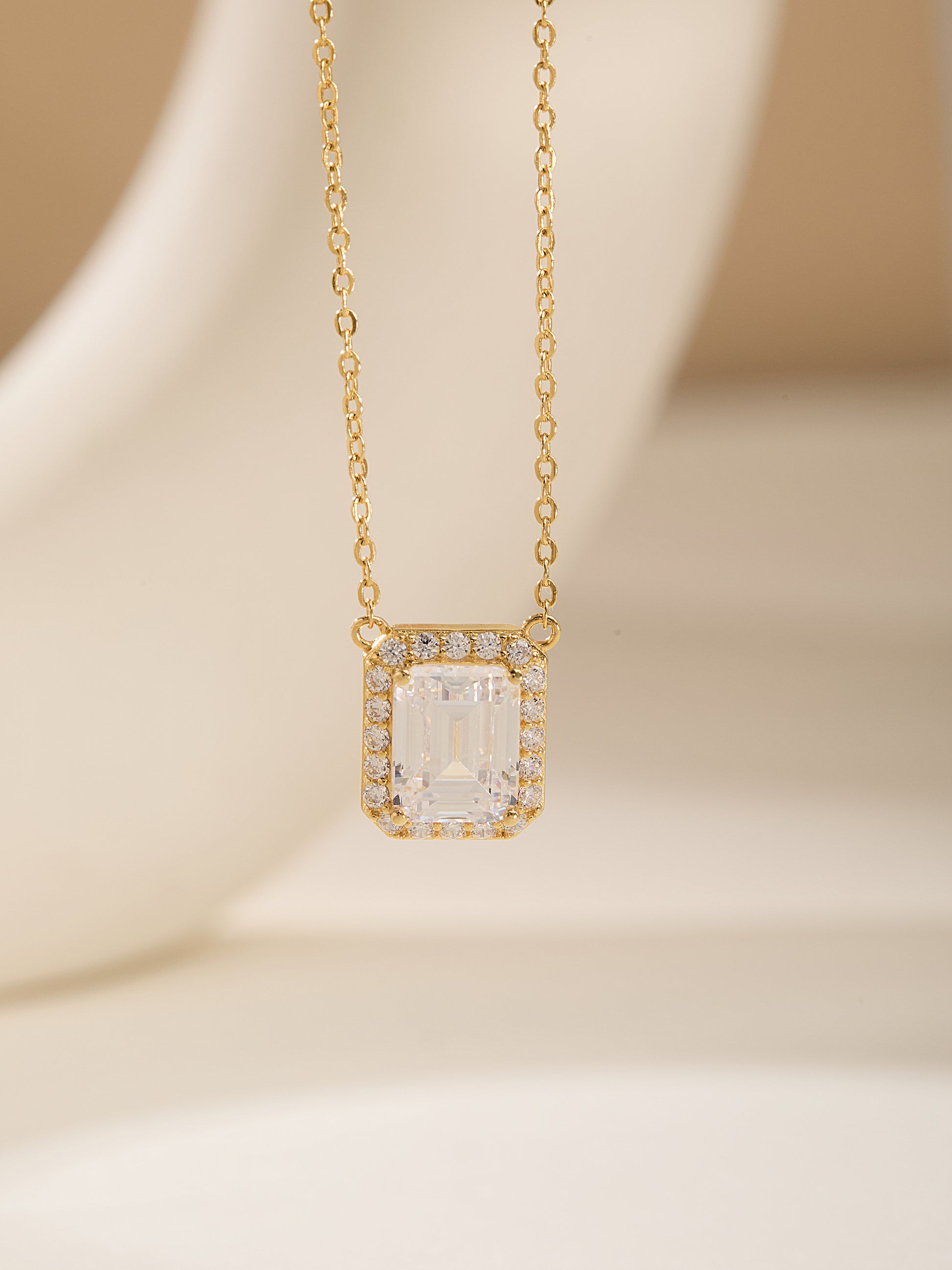 Emerald Halo Solitaire Necklace