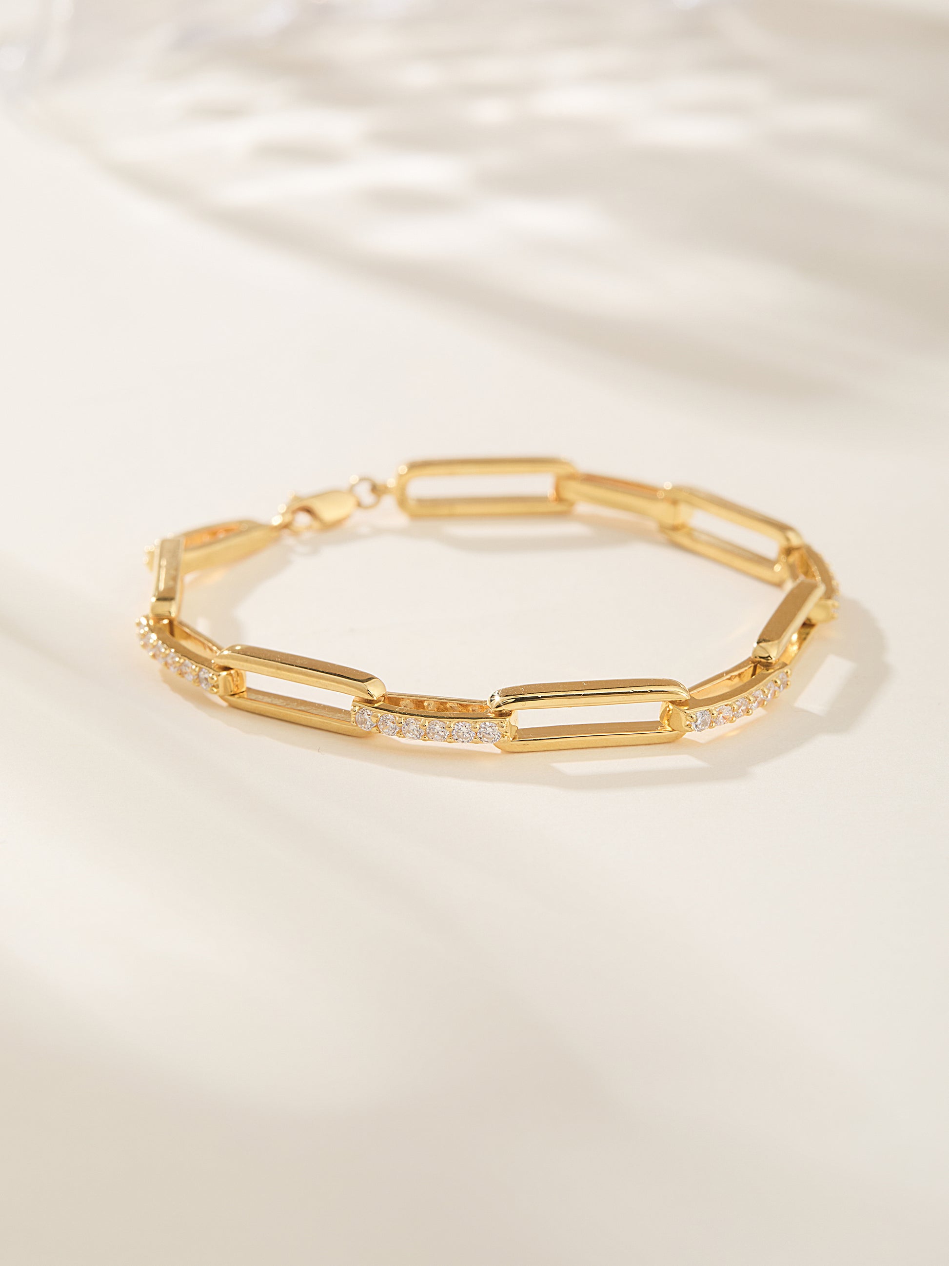 Golden Alternating Paperclip Bracelet