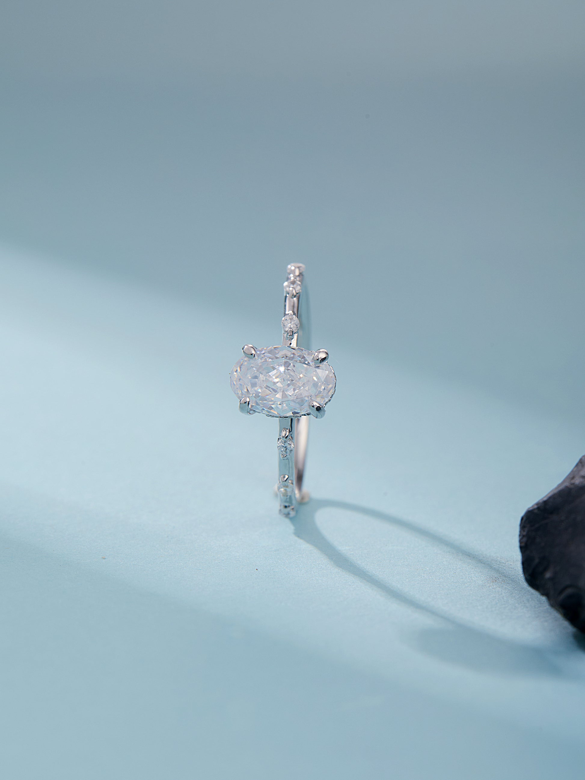 Oval Prong Set Accent Ring
