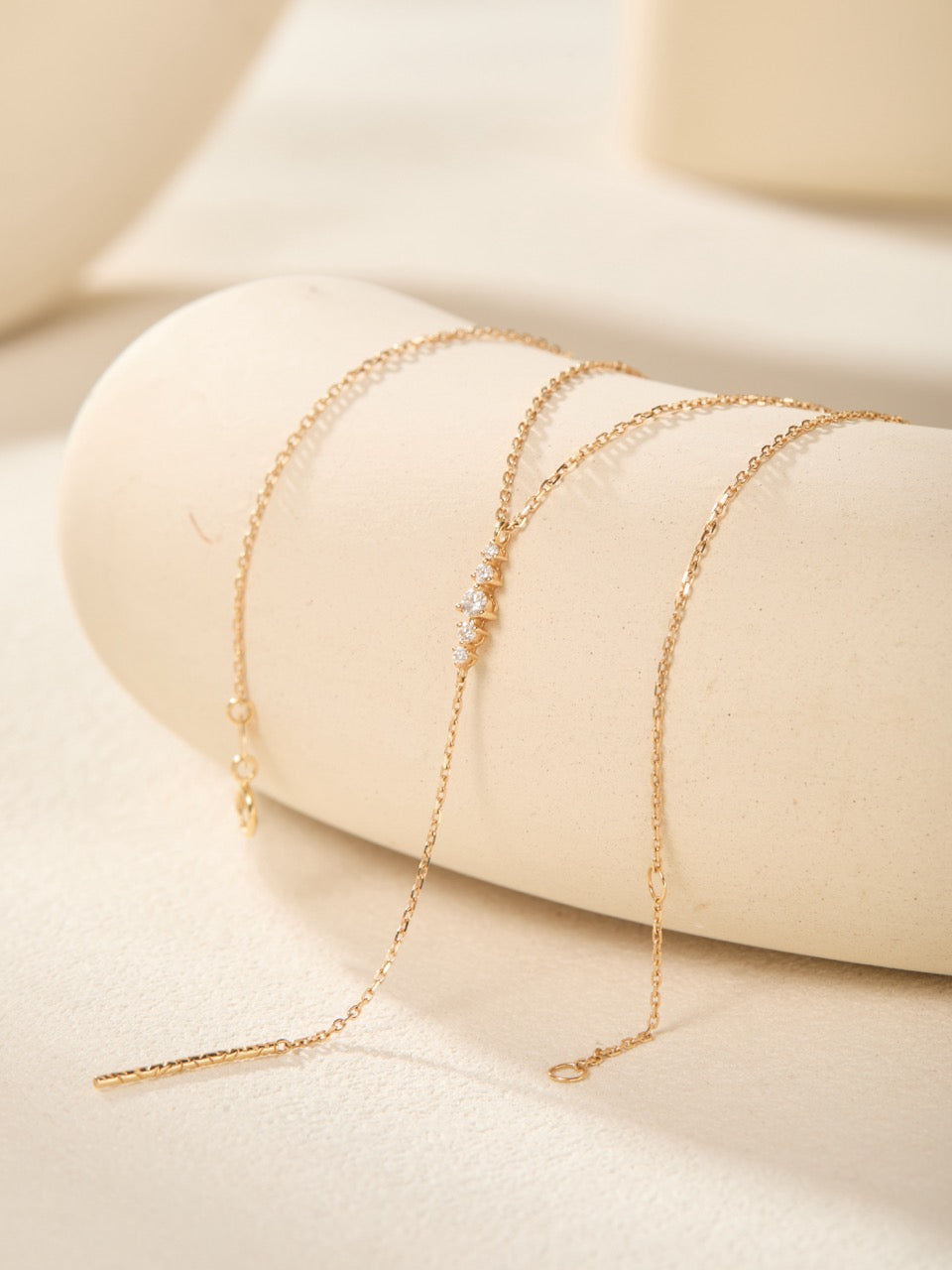 18K Gold Minimal Y-Drop Vertical Lab Diamond Necklace (IGI)