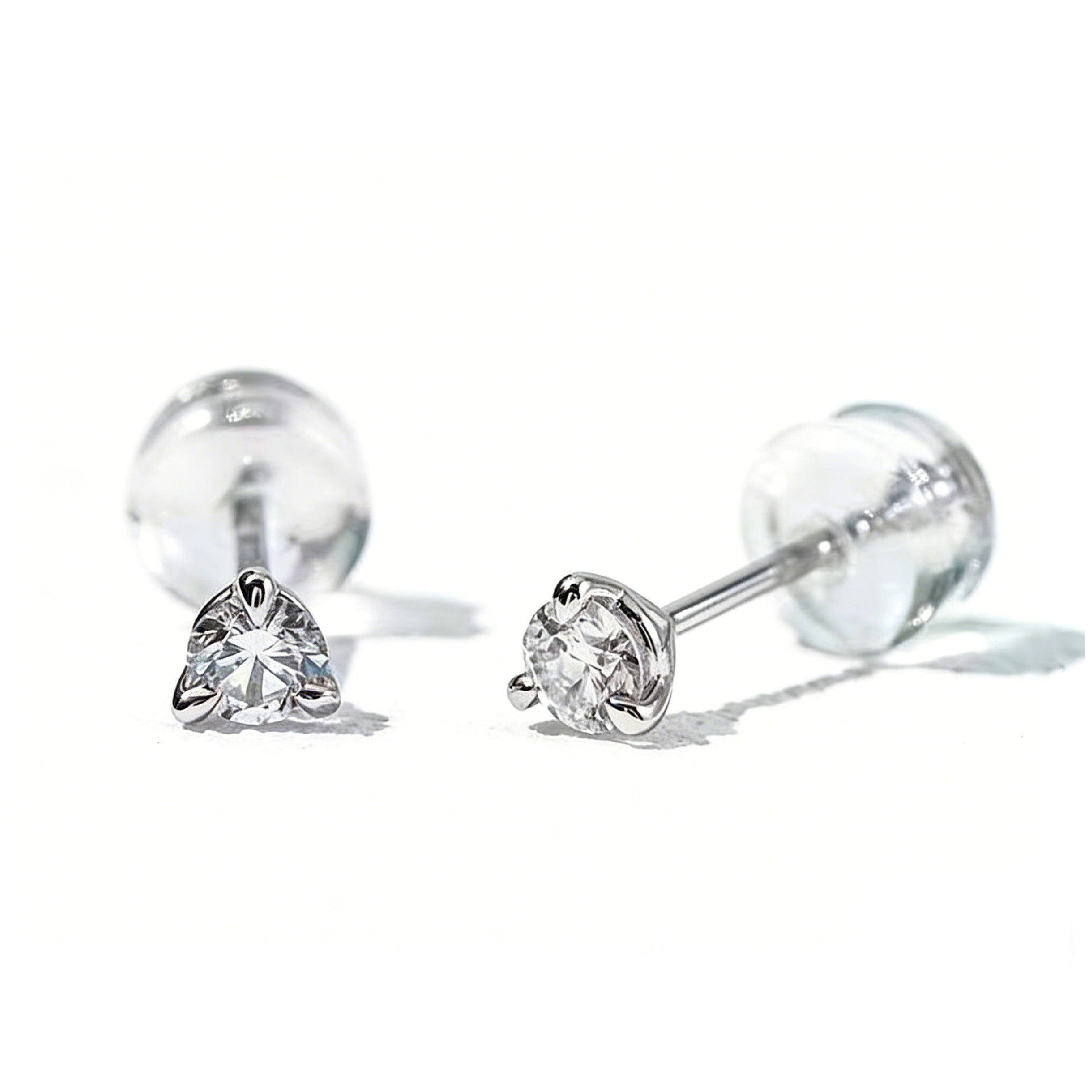 10K 0.05ct Round Brilliant 3-Prong Stud Earrings