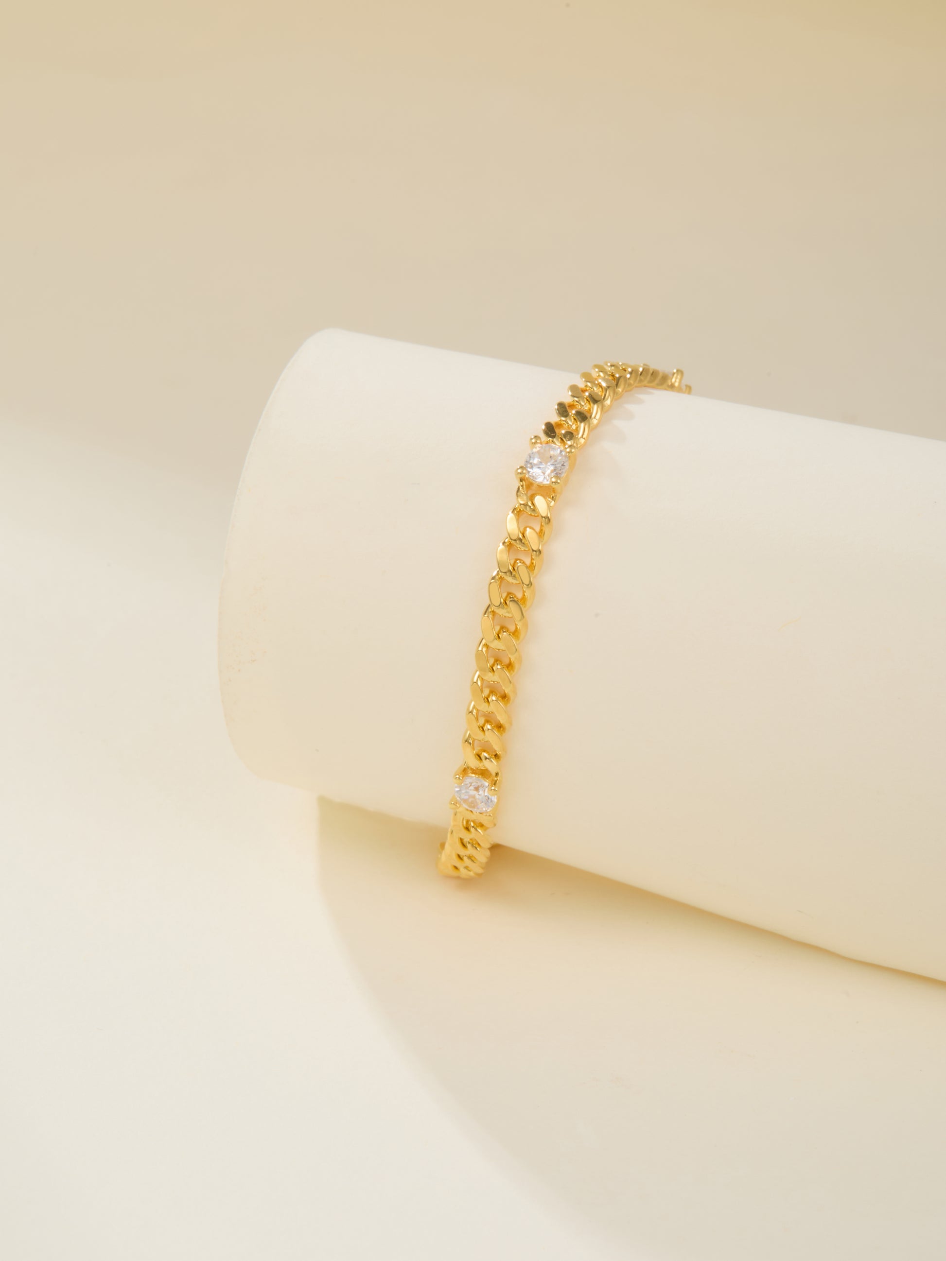 Curb Chain Station Bracelet