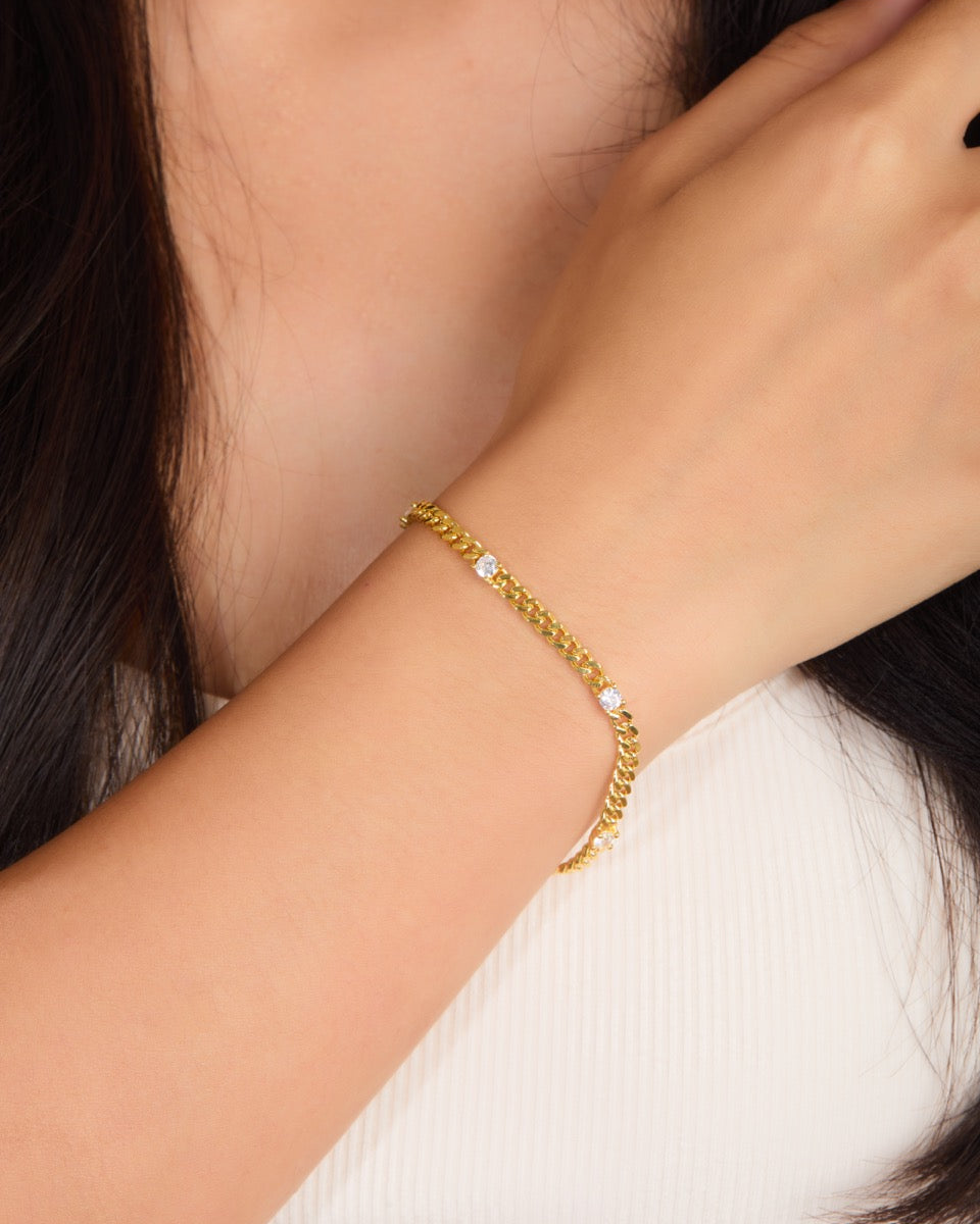 Curb Chain Station Bracelet