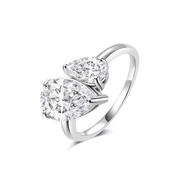 Dual Pear Cut Toi et Moi Ring
