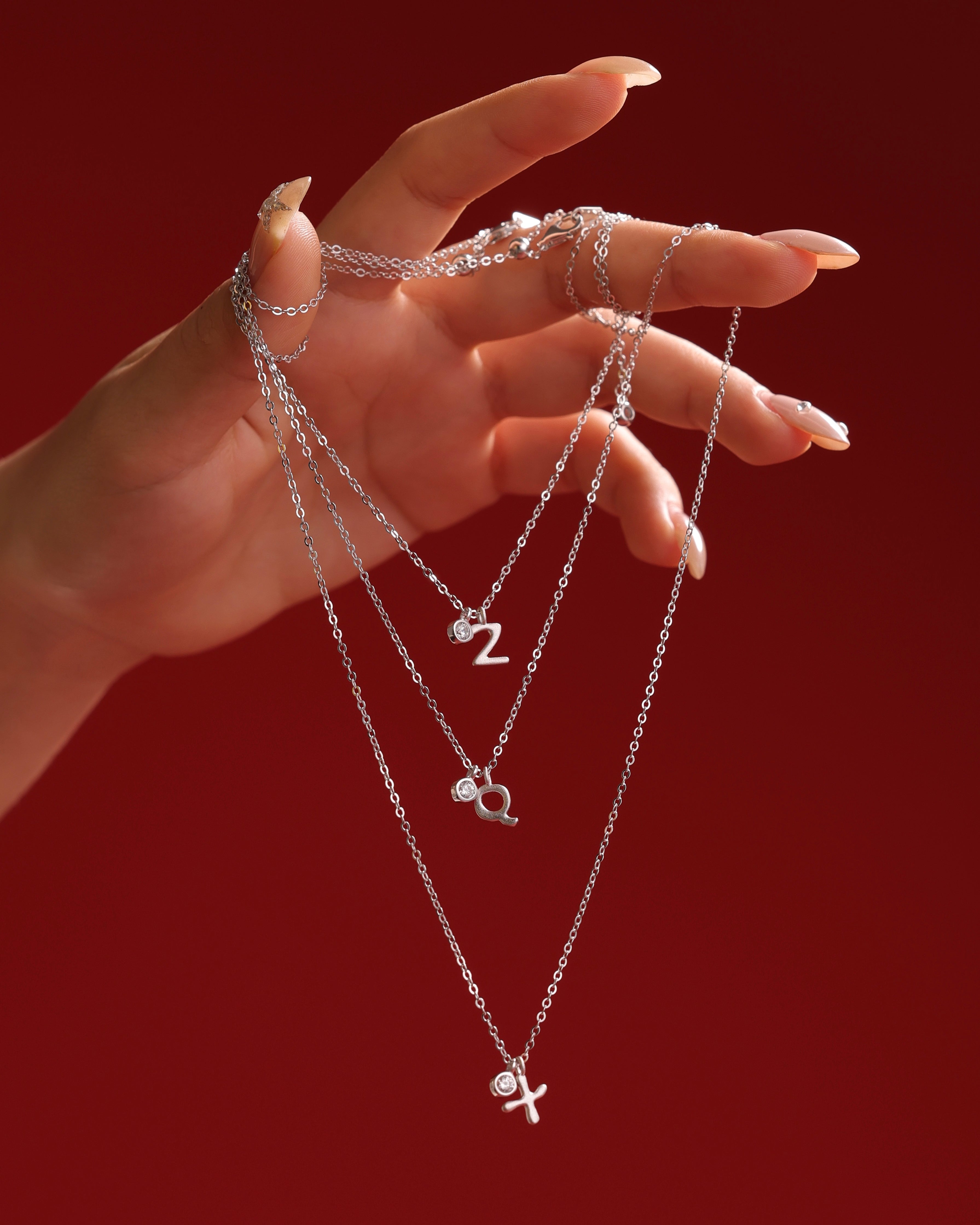 Minimalist Dsintyletter Pendant (A-Z)